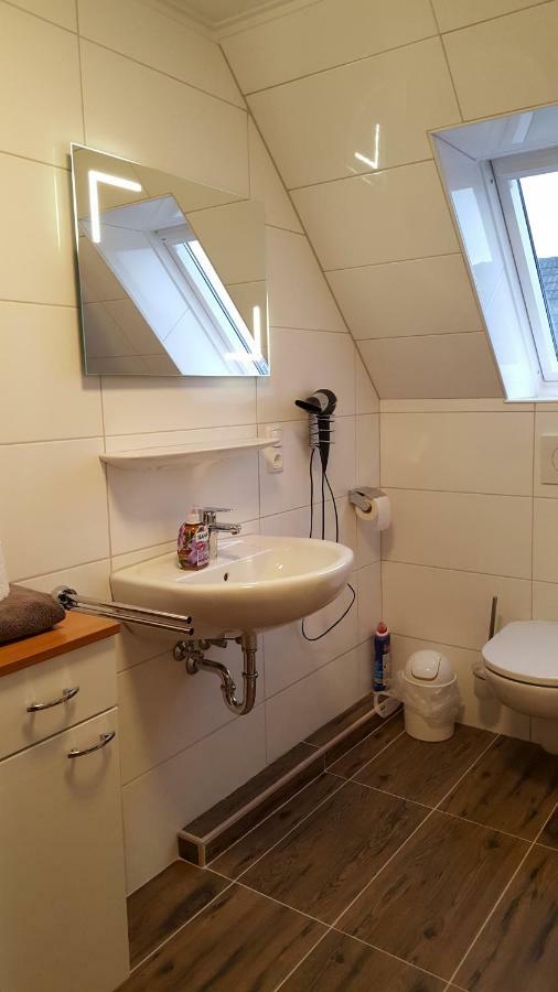 Wohnung 2 Mit Balkon- Haus Annegrete Esens Exterior foto